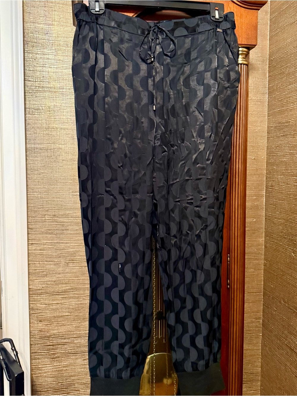 Like New worn Once St John Black Patterned Drawstring Pants